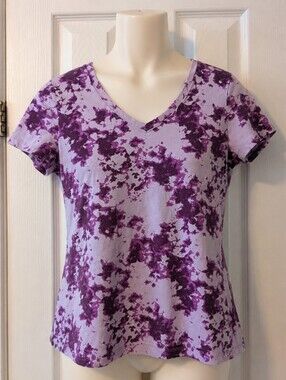 Eddie Bauer Women's Small Purple V-Neck Short Sleeve Tee Abstract Print Casual